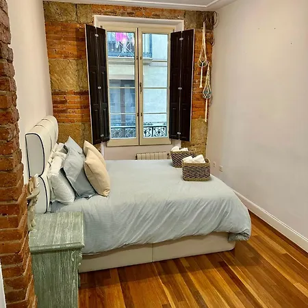 Old Town Center 110m By Sleep In * بلباو