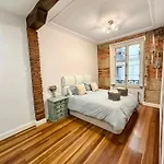 Old Town Center 110m By Sleep In Appartement