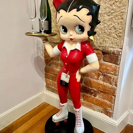 Old Town Center 110m By Sleep In Lägenhet